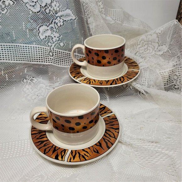 Majesticware by Sakura Stoneware Tribe 1997 Two Cups & Saucers - Picture 7 of 9
